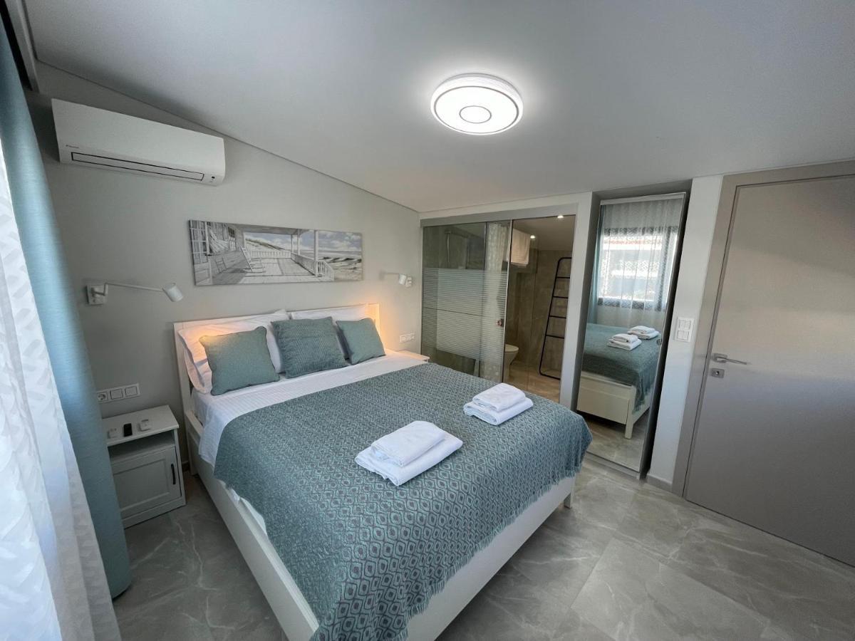 Callisto Luxury Suite Nikíti Eksteriør bilde