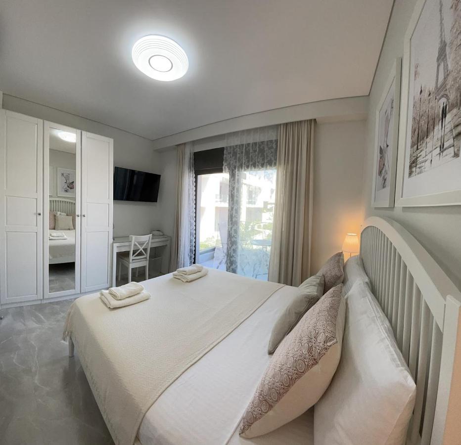 Callisto Luxury Suite Nikíti Eksteriør bilde