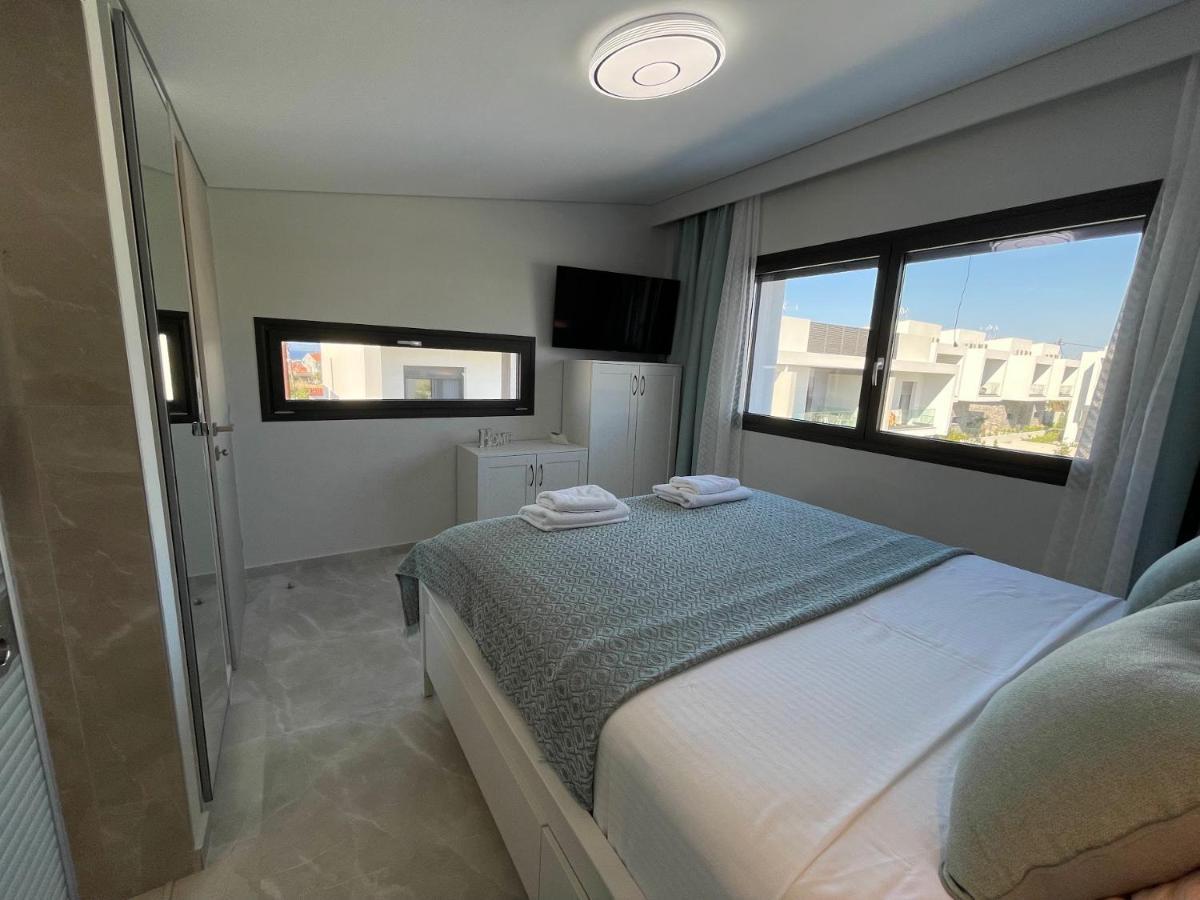 Callisto Luxury Suite Nikíti Eksteriør bilde