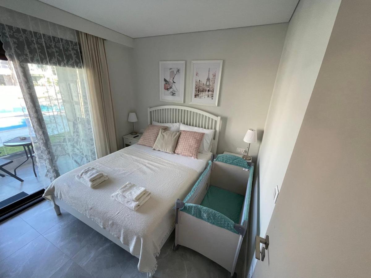 Callisto Luxury Suite Nikíti Eksteriør bilde