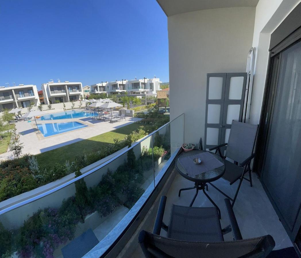 Callisto Luxury Suite Nikíti Eksteriør bilde